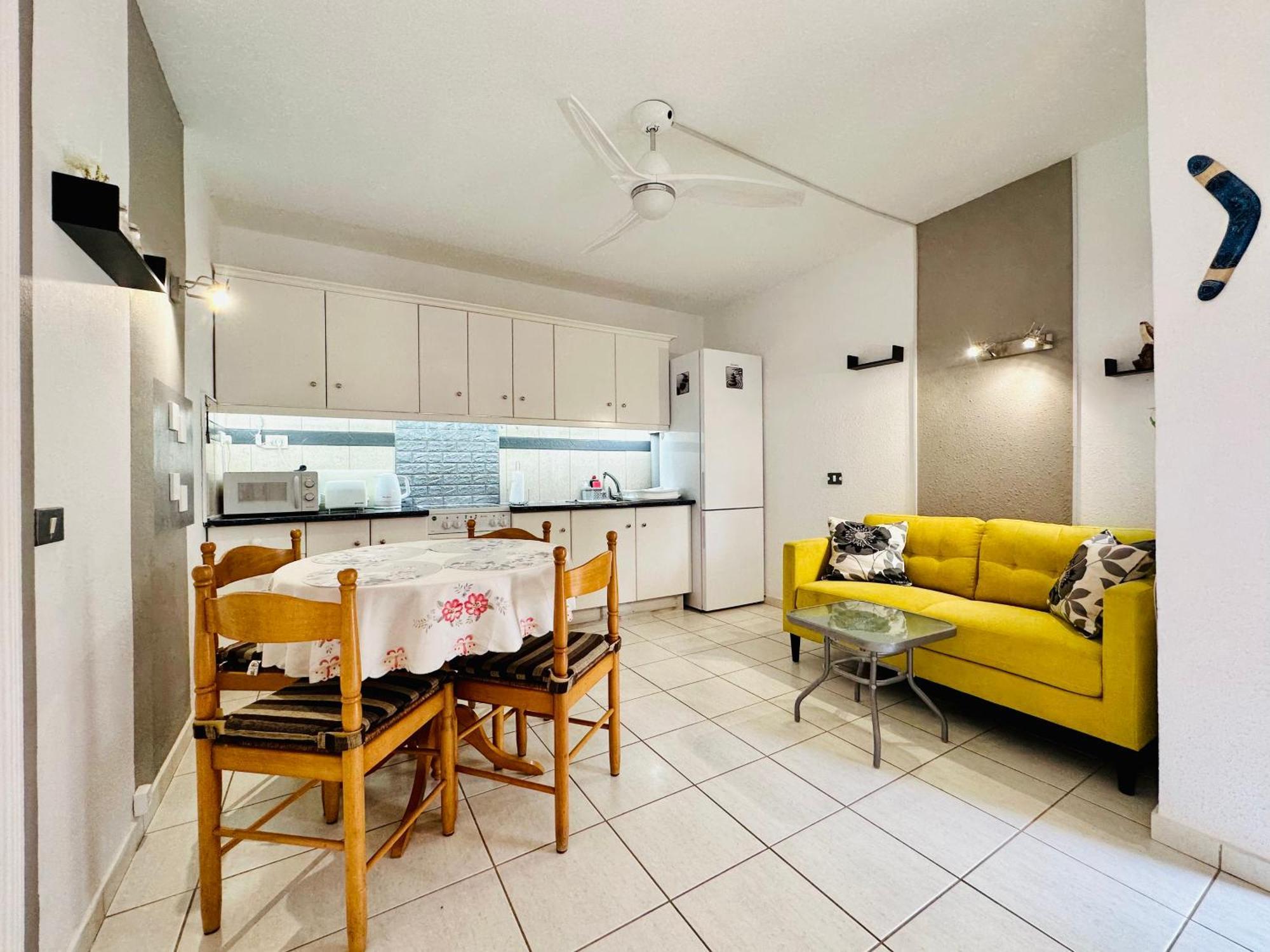 Quiet Apartment Chayofita อาโรนา ภายนอก รูปภาพ